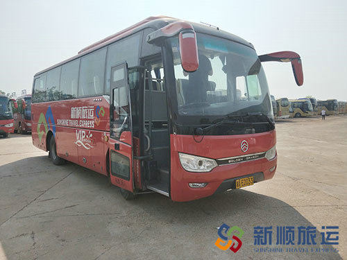 33-37座大巴